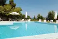 Hotel 1 000 m² in Kriopigi, Greece