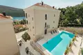 Mieszkanie 4 pokoi 134 m² Kumbor, Czarnogóra