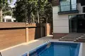 Dom 12 pokojów 1 000 m² w Tbilisi, Gruzja