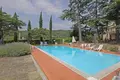 Villa 14 bedrooms 1 000 m² Florence, Italy