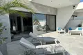 Villa de 4 dormitorios 240 m² Urbanizacion Dona Pepa, Španjolska
