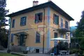 Villa de 6 habitaciones 300 m² VB, Italia