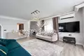 5 room villa 250 m² in Mahmutlar, Turkey