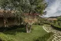 5 bedroom villa 1 100 m² Perugia, Italy