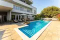 5 bedroom villa 330 m² Grad Pula, Croatia