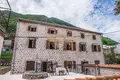 Casa 6 habitaciones 327 m² Kotor, Montenegro