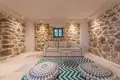 4 bedroom Villa 350 m² Trebesin, Montenegro