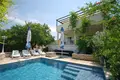 5-Schlafzimmer-Villa 200 m², Alle Länder