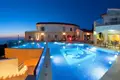 Hotel 1 605 m² in Lakithra, Greece