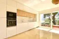 4 bedroom apartment 196 m² Marbella, Spain