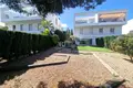 4-Schlafzimmer-Villa 215 m² l Alfas del Pi, Spanien