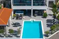 9 bedroom house 700 m² Grad Omis, Croatia