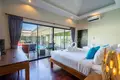 Villa 2 Schlafzimmer 162 m² Phuket, Thailand