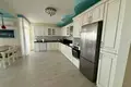 3 bedroom apartment 190 m² Mezitli, Turkey