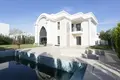 Mansion 7 bedrooms 1 200 m² Doesemealti, Turkey