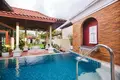 Villa de tres dormitorios 265 m² Phuket, Tailandia
