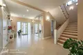 Dom wolnostojący 5 pokojów 271 m² Ratomka, Białoruś