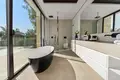4-Schlafzimmer-Villa 754 m² Marbella, Spanien