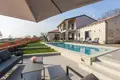 Dom 4 pokoi 300 m² Opcina Tinjan, Chorwacja