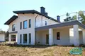 Casa de campo 343 m² Kalodziscanski sielski Saviet, Bielorrusia