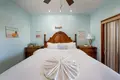2 bedroom condo 129 m² West Bay, Honduras