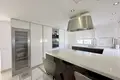 Wohnung 3 Schlafzimmer 145 m² Estepona, Spanien