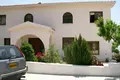 Dom 5 pokojów 500 m² Tala, Cyprus