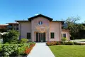 5 bedroom villa 750 m² Dervio, Italy