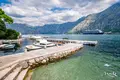 2 bedroom apartment 77 m² Kotor, Montenegro