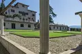 Villa 31 Zimmer 2 000 m² Pontassieve, Italien