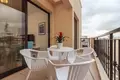 Hotel 895 m² Dromolaxia, Cyprus