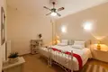 6 bedroom villa 500 m², All countries
