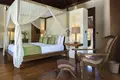 Willa 4 pokoi 450 m² Canggu, Indonezja