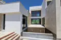 4-Schlafzimmer-Villa 268 m² Marbella, Spanien