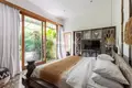 villa de 7 chambres 1 999 m² Kerobokan, Indonésie