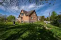 Haus 184 m² Piarezyrski sielski Saviet, Belarus