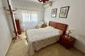 Mieszkanie 4 pokoi 120 m² Torrevieja, Hiszpania