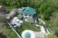 2 bedroom house 160 m² in Cavori, Montenegro