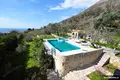 Villa de 4 dormitorios 480 m² Petrovac, Montenegro