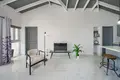 2 bedroom house 111 m² Roatan, Honduras