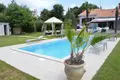 Villa de tres dormitorios 260 m² Grad Pula, Croacia
