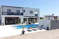 6 bedroom villa 280 m² Grad Pula, Croatia