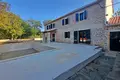 Villa de 4 dormitorios 200 m² Grad Pula, Croacia