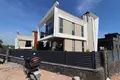 Дом 7 комнат 420 м² Мезитли, Турция