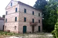 House 17 rooms 400 m² Falerone, Italy