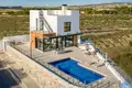 Villa de tres dormitorios 96 m² Almoradi, España