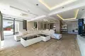 Mieszkanie 7 pokojów 355 m² Becici, Czarnogóra