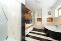 House 220 m² Krakow, Poland