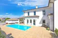 Dom 3 pokoi 284 m² Radici, Chorwacja