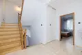 Cottage 5 bedrooms 253 m² Wolomin, Poland